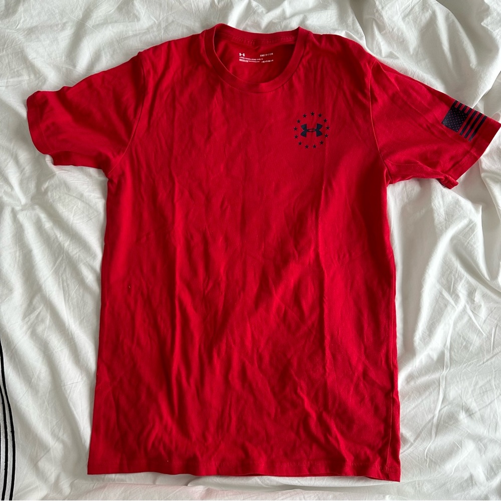Under Armour T shirt